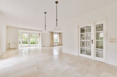 Accent Tile Features